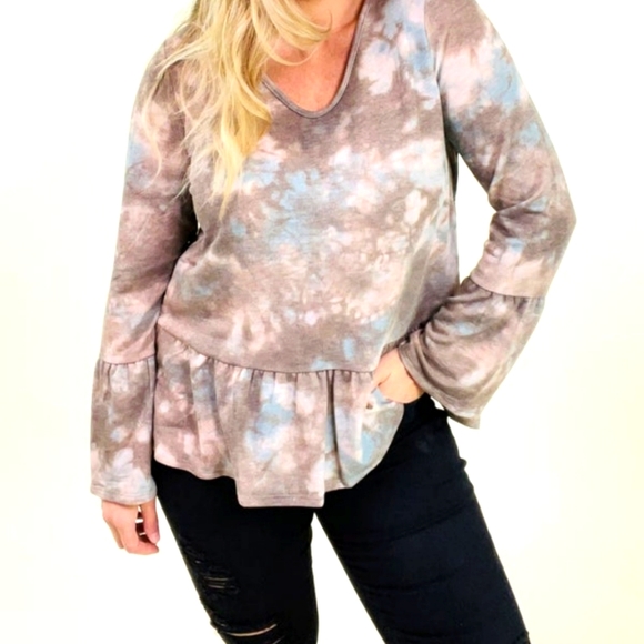 Cotton Bleu NWOT Tie Dye Bottom Ruffle Top L - Picture 1 of 9